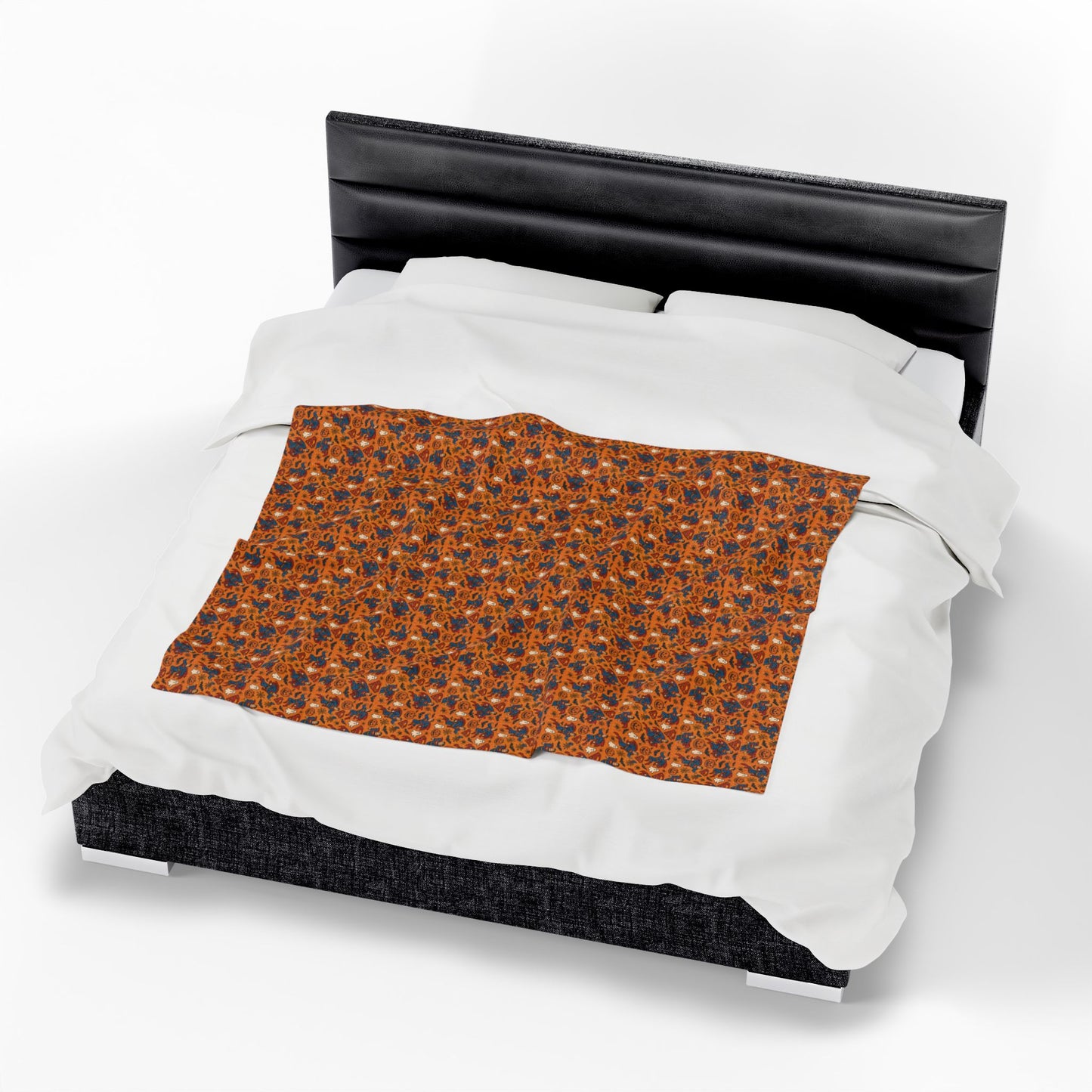 🎃 Halloween Hero Plush Blanket – Cozy Up with Comic-Style Comfort
