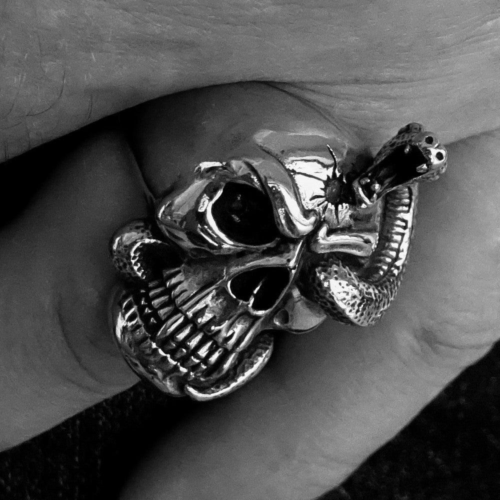 Excellent crafted Men's Brass Biker Ring Dead Outlaw Skull Snake