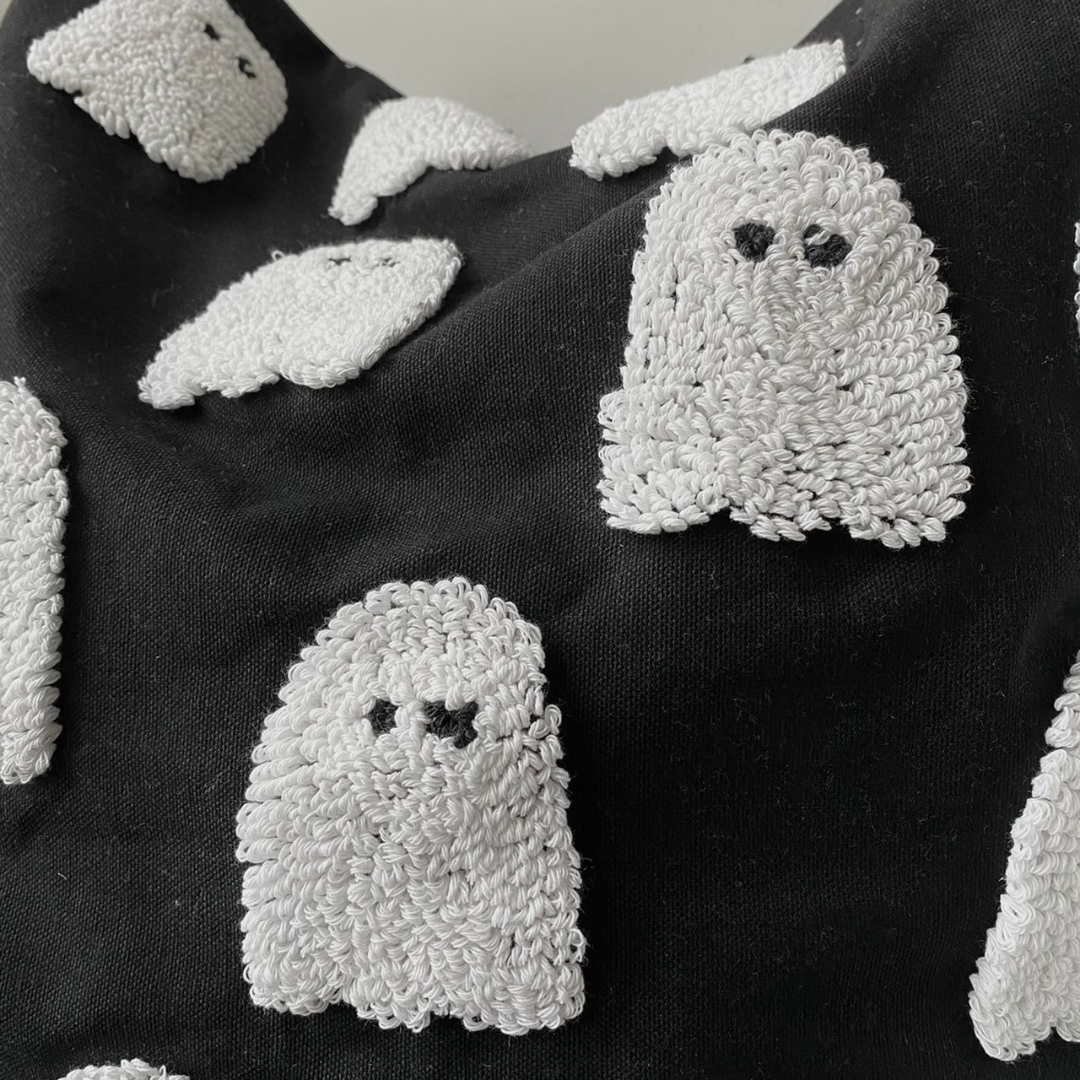 Halloween throw pillow cover, tufted accent pillow – Trendy Drop 2025 Edition