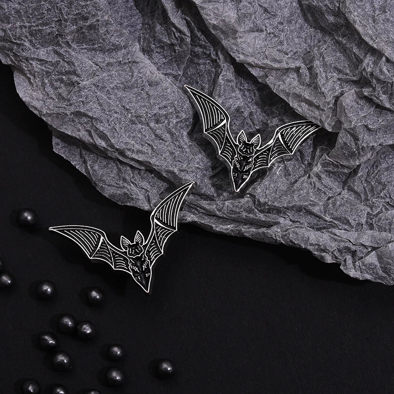 2pcs Bat Enamel Pins Gothic Punk Witch Halloween Brooch Collar Badge